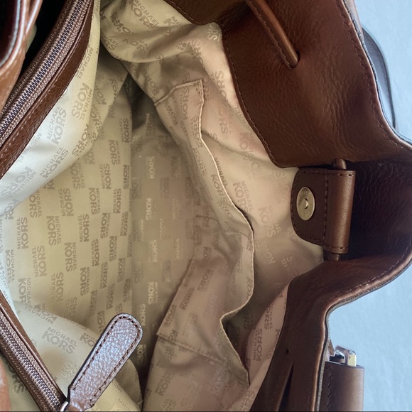 Michael Kors large brown crossbody / shoulder bag - Picture 7 of 13